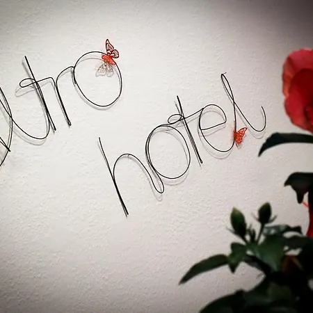 Altro 3*