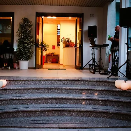 Altro Hotel